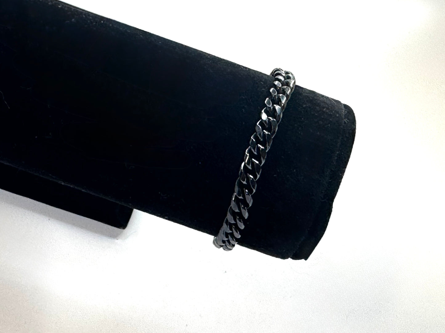 Adult stainless steel black 6mm Miami link bracelet with box clasp 20cm