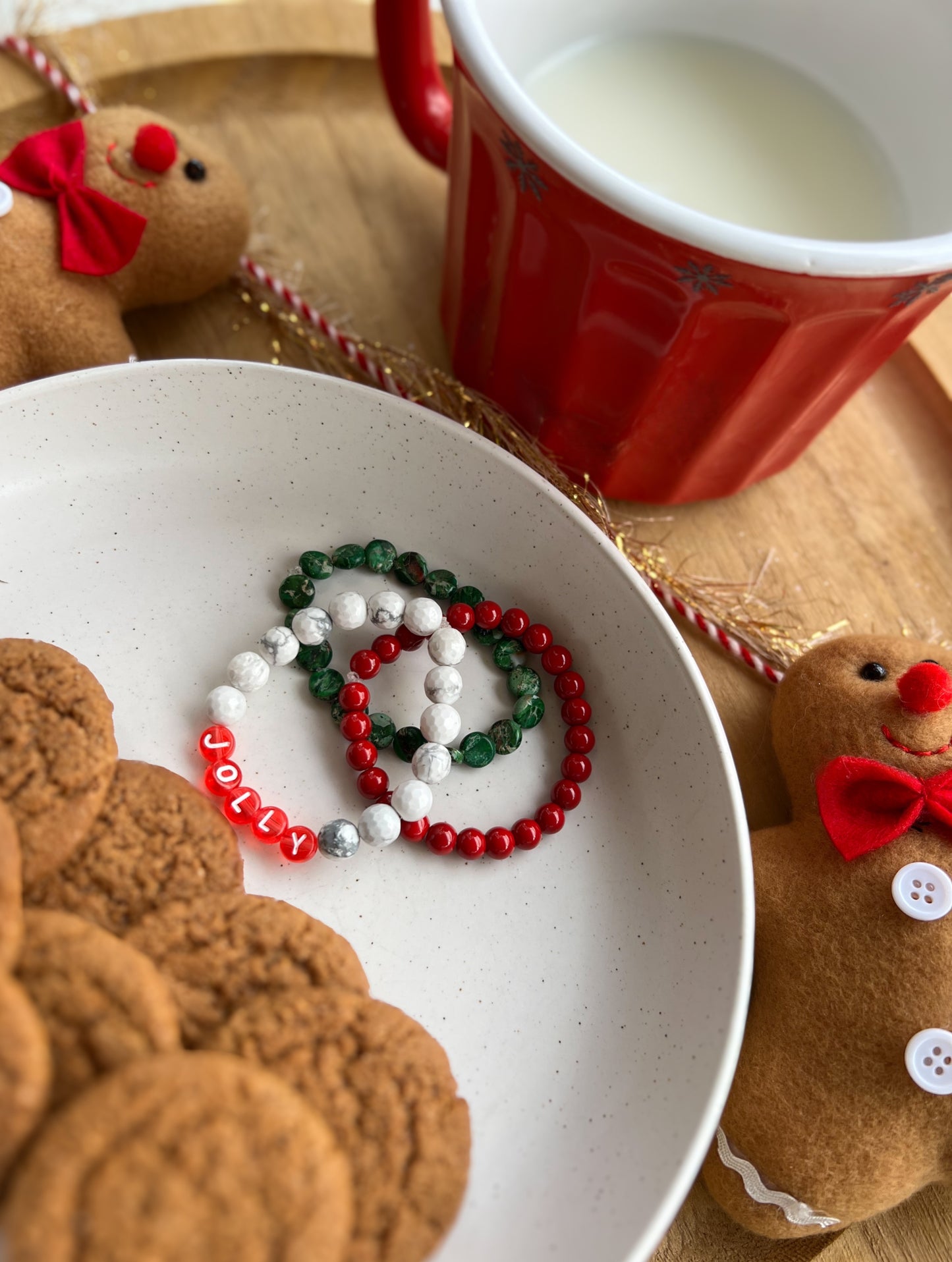 White howlette “jolly” bracelet