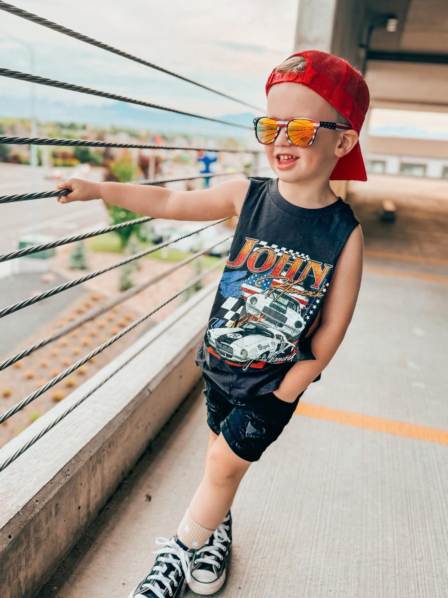 Kid’s rugged flag sunnies
