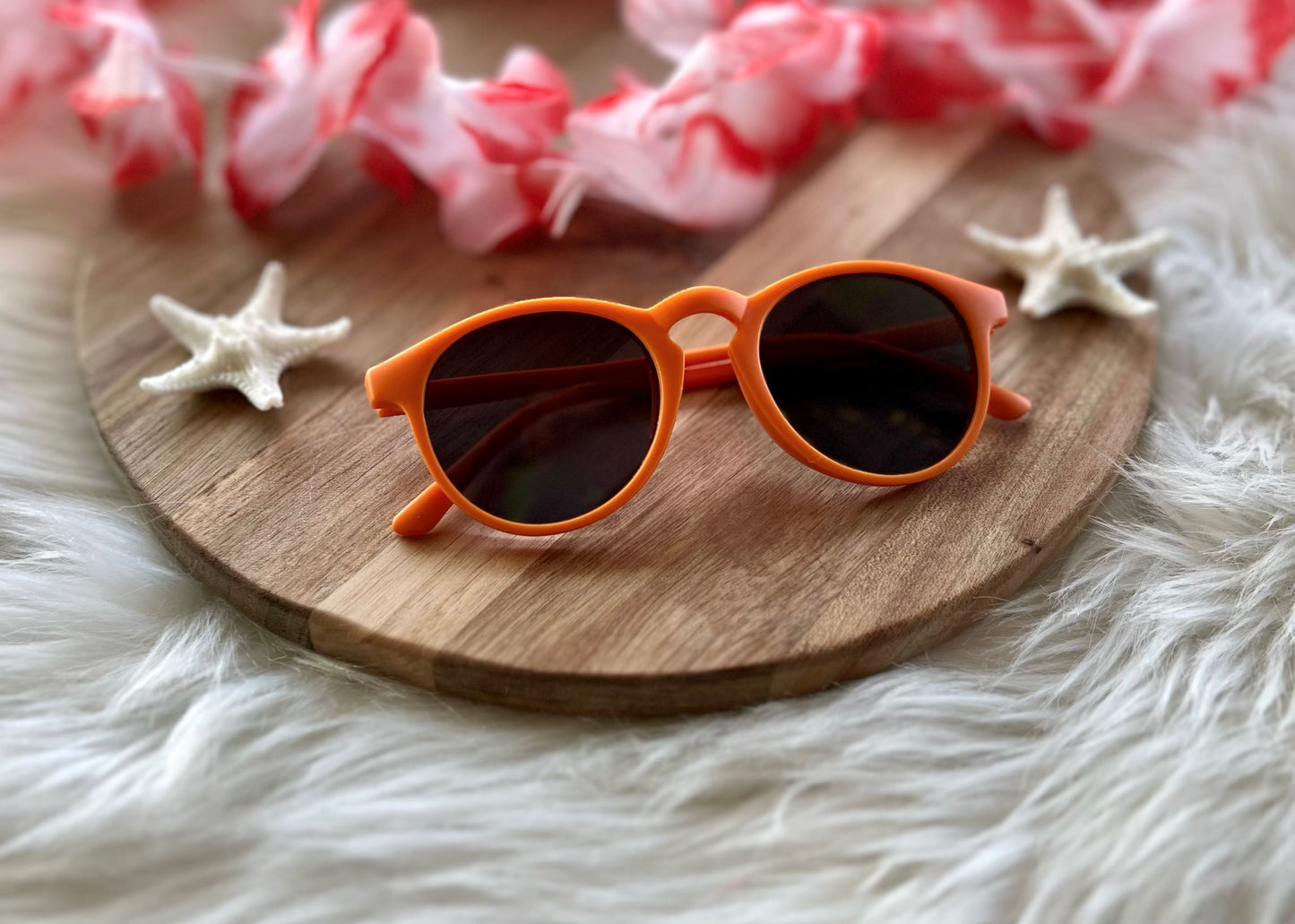 Orange retro sunnies