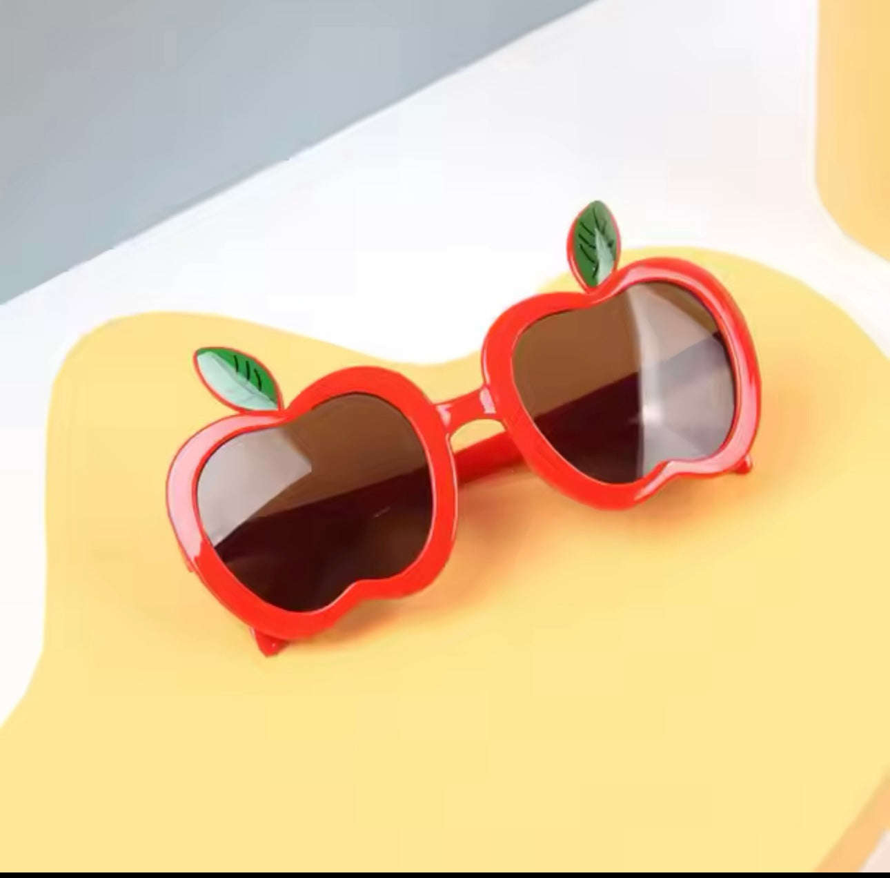 Red apple sunnies