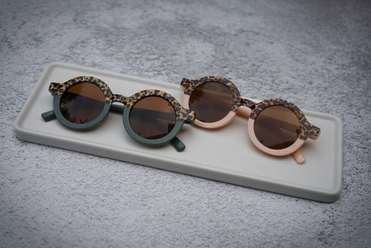 Kid’s half leopard retro round sunnies