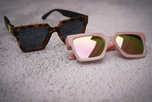 Kid’s leopard/pink square sunglasses