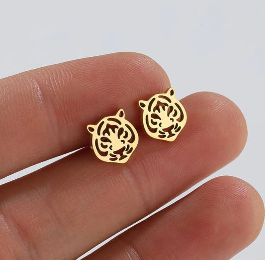 Stainless steel tiger studs