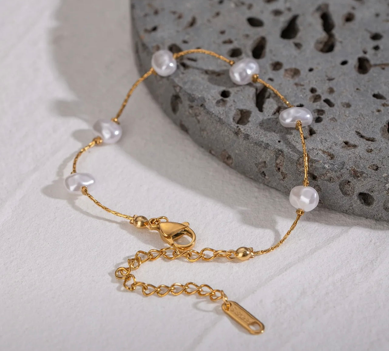 Waterproof stainless pearl bracelet