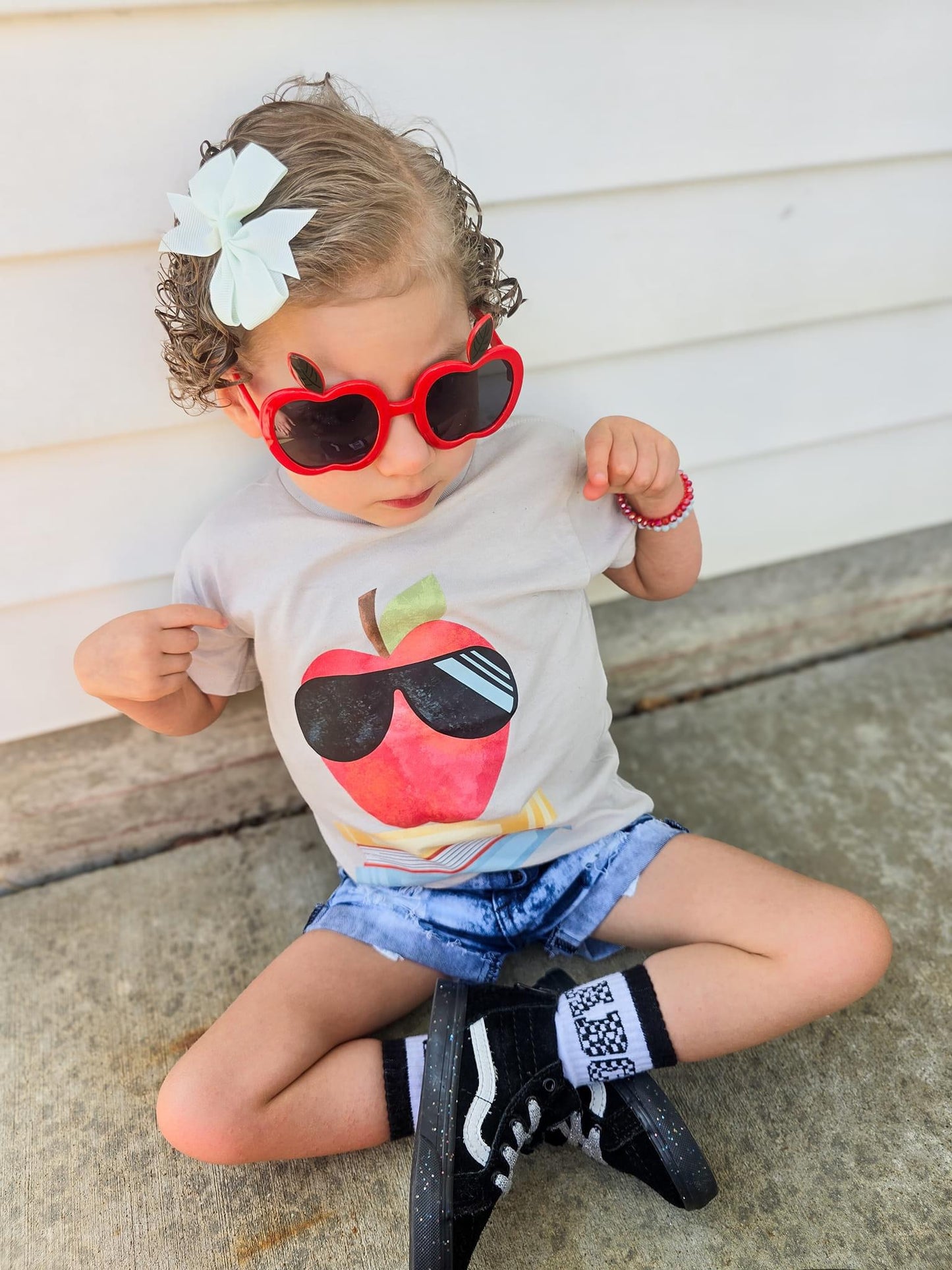 Red apple sunnies