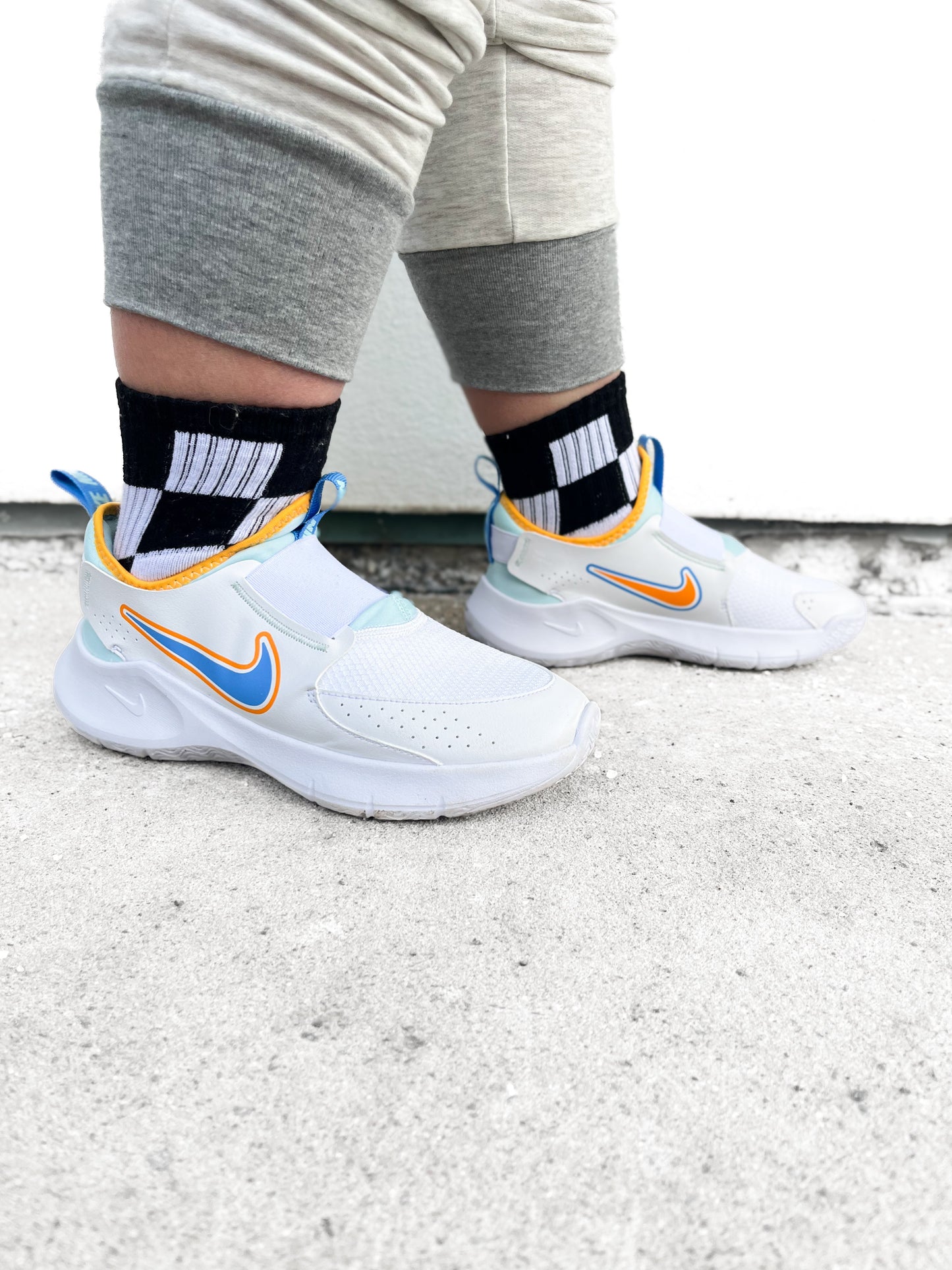 Black + White Checker