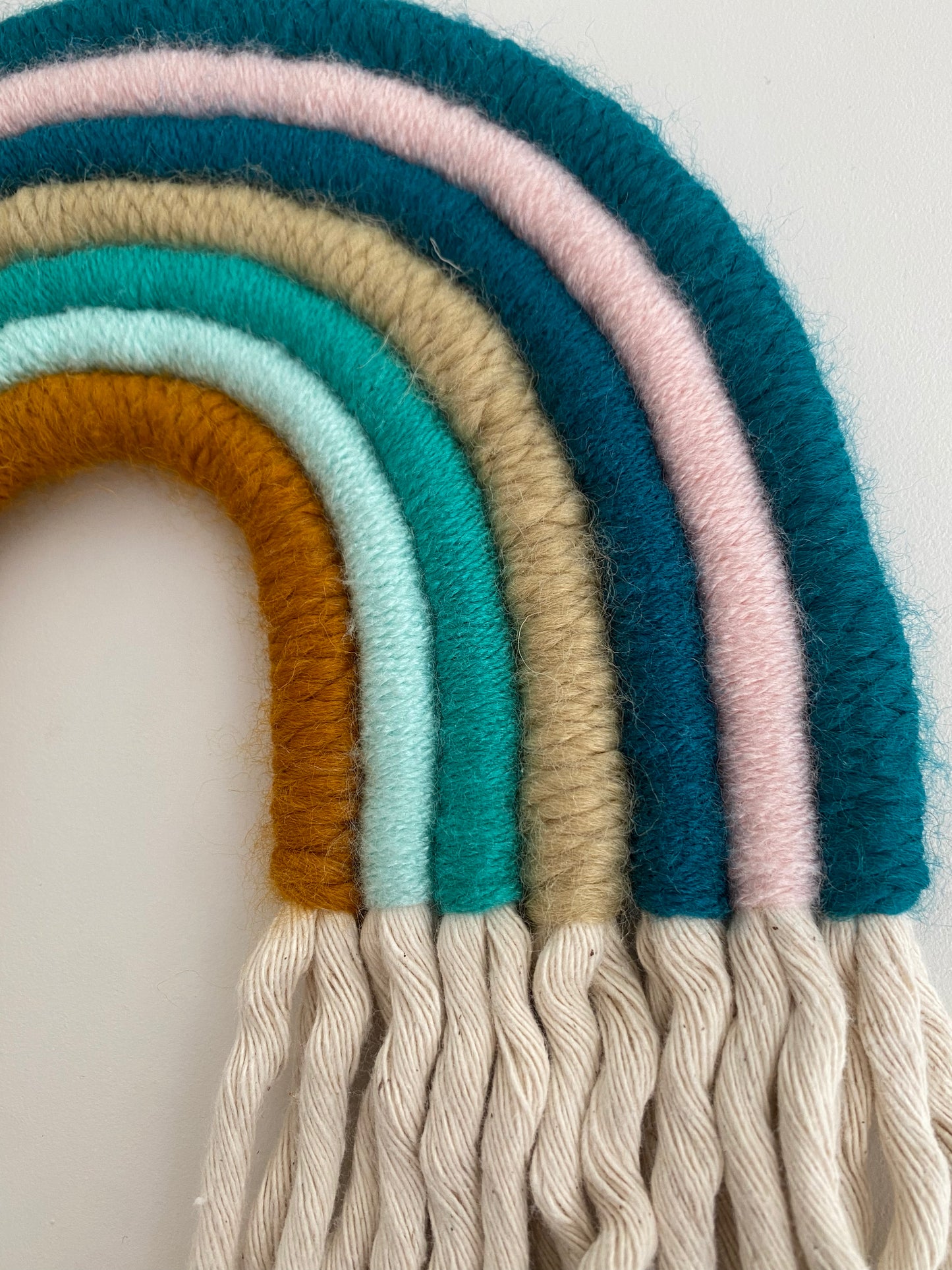 Custom rainbow bow holder (pick 7)