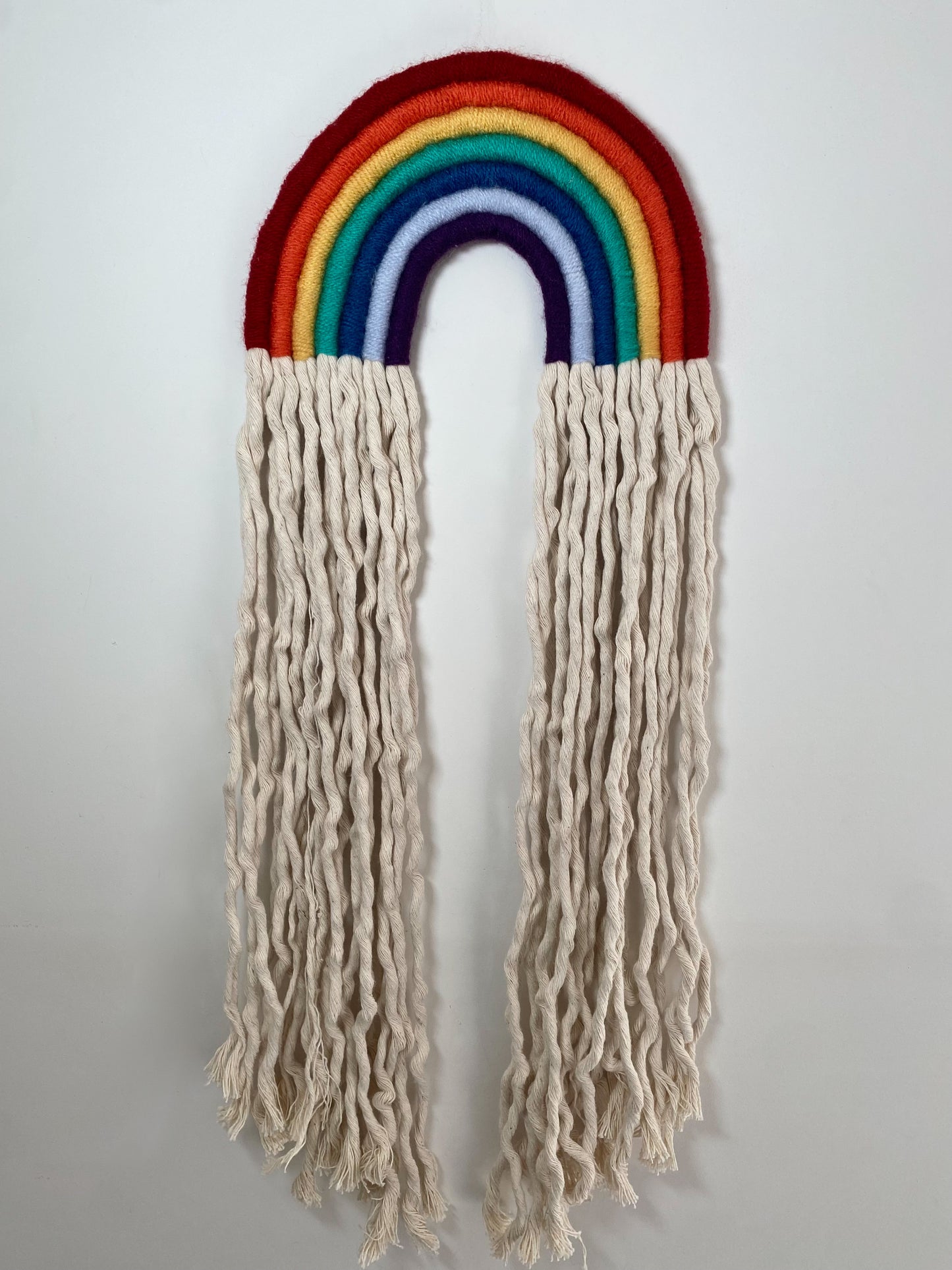 Traditional rainbow bow holder