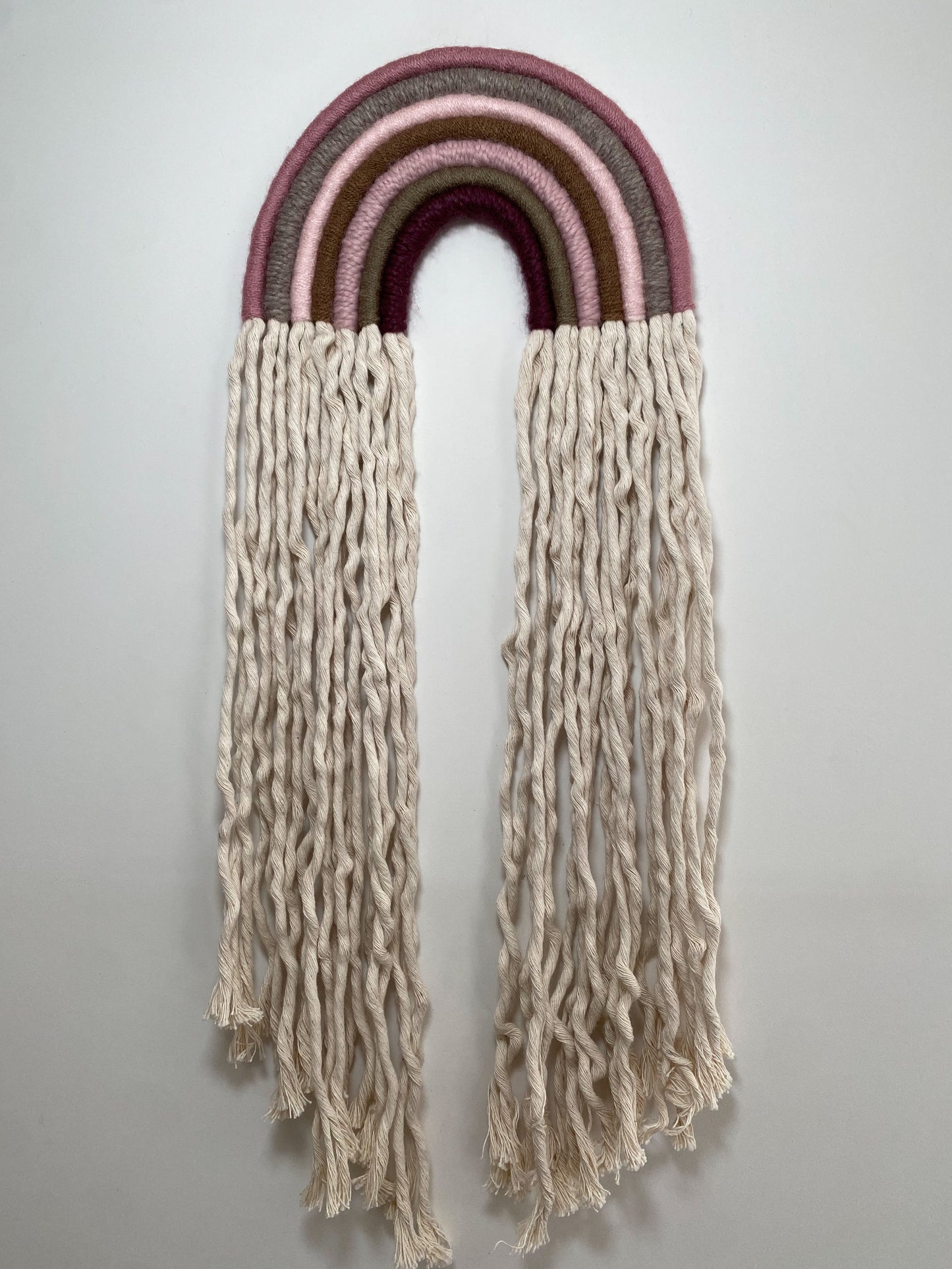 Neopolitan bow holder