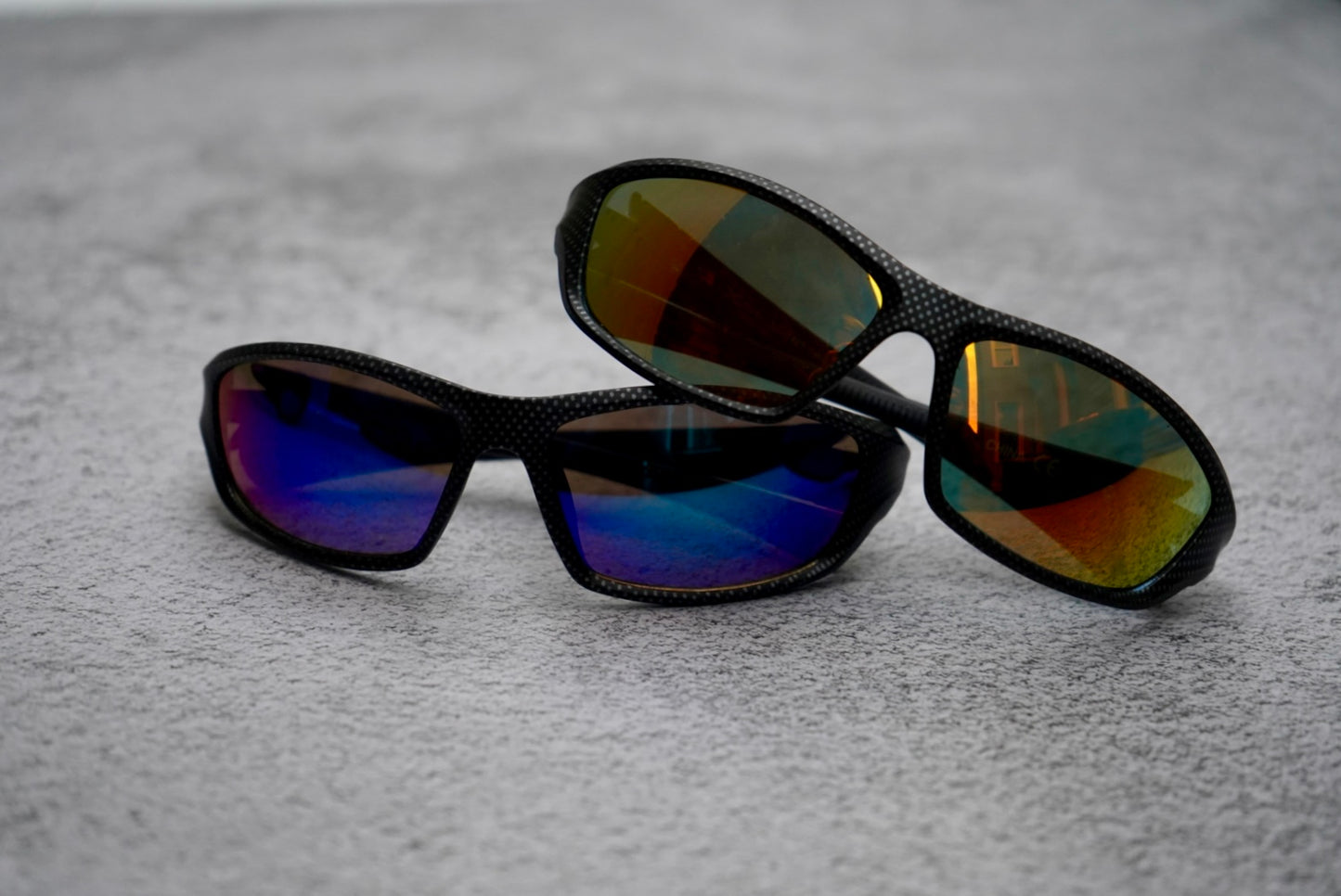 Mirrored speckled wrap around sports sunnies