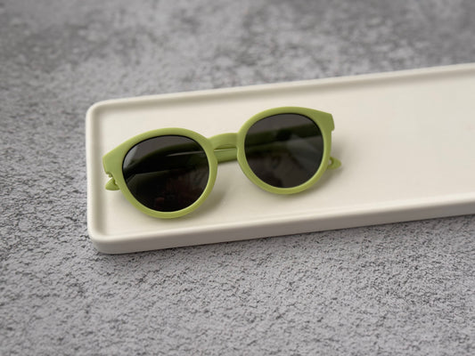 Ages 0-5 polarized light green round sunnies (removable strap)