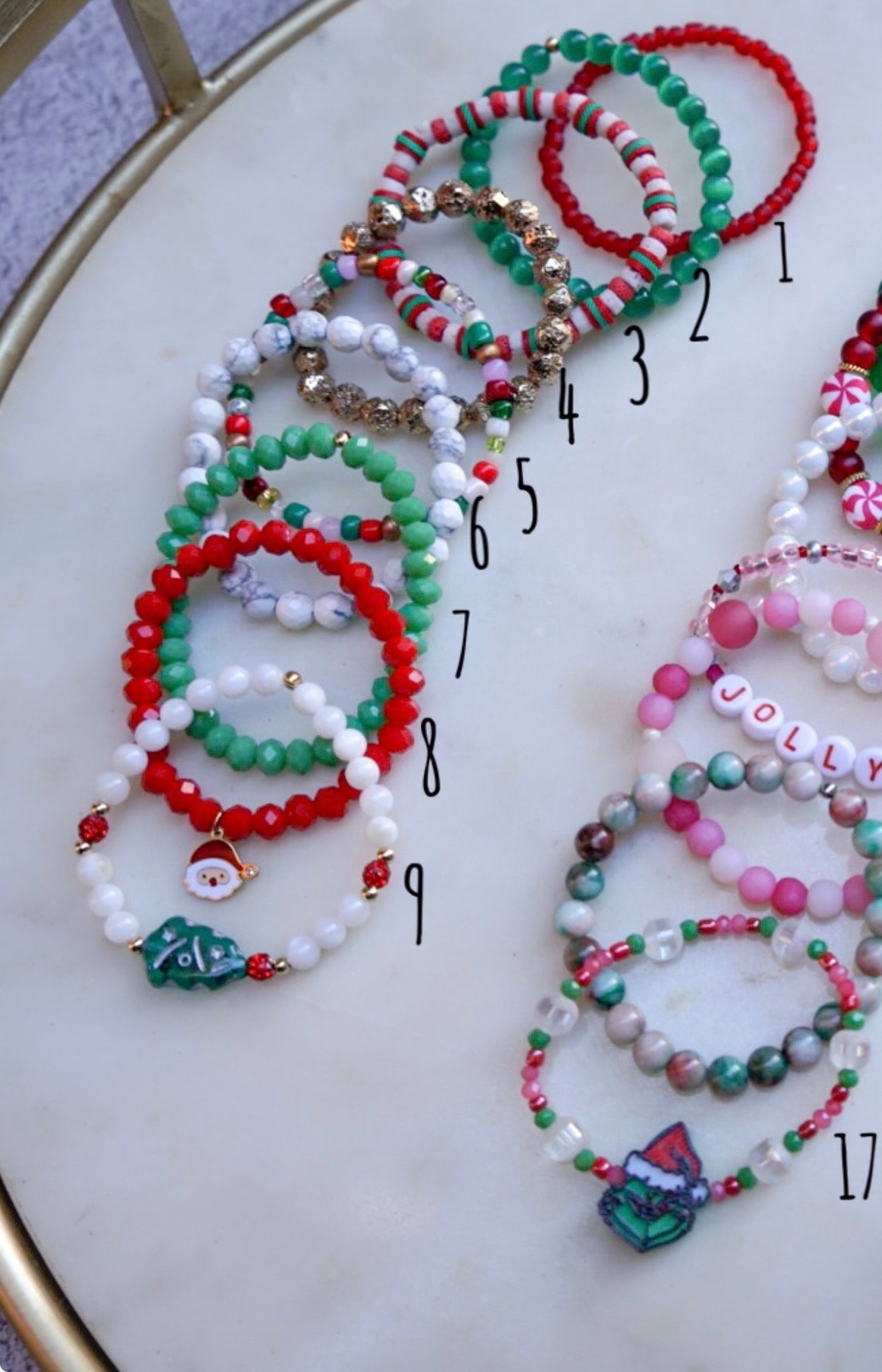 Mrs. Claus’ 🤶🏼 merry mix & match