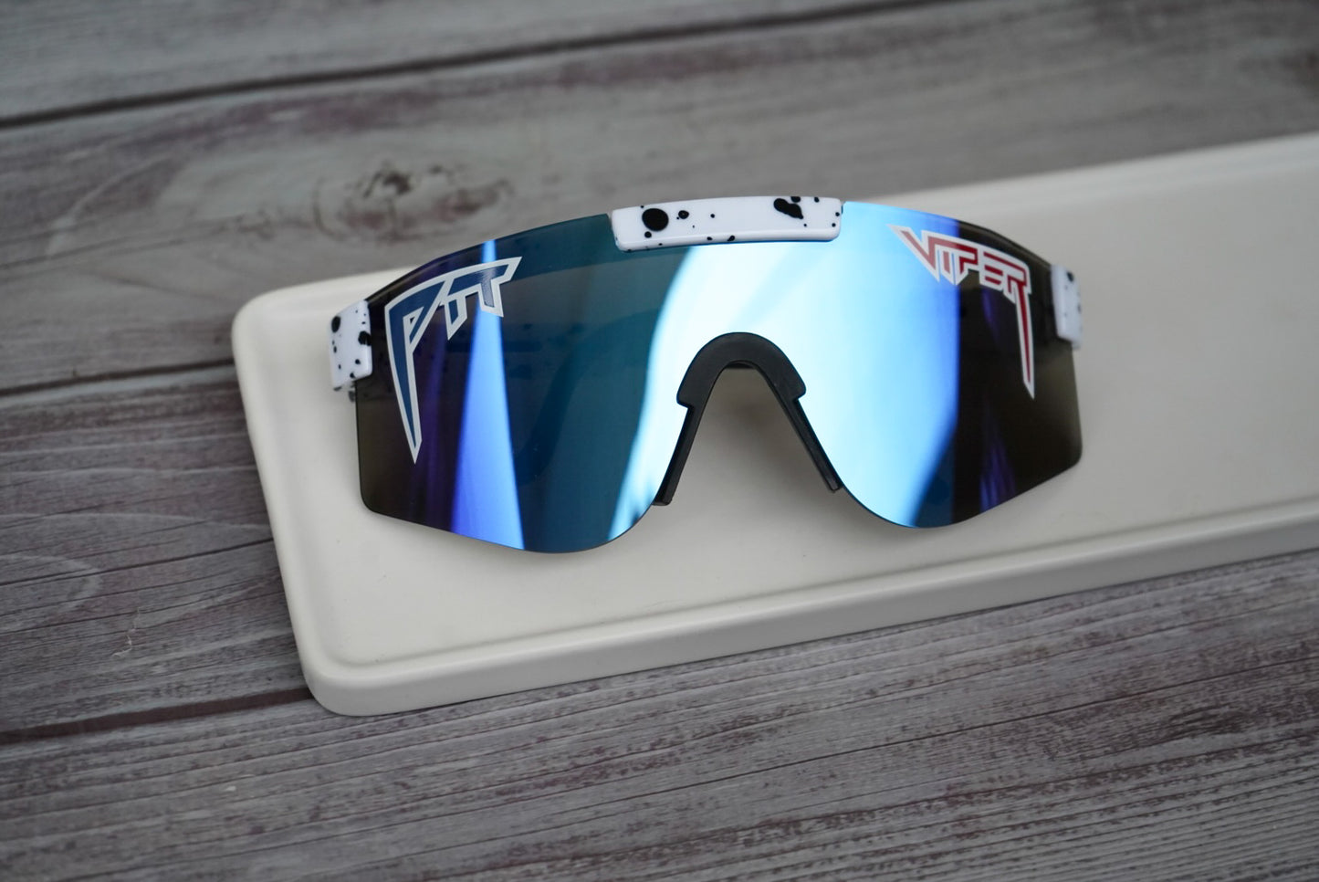 Youth white speckled mirrored pit vipers