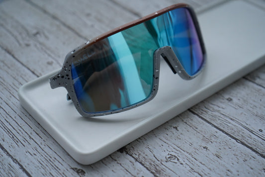 Adult red & blue speckled cobra sunglasses
