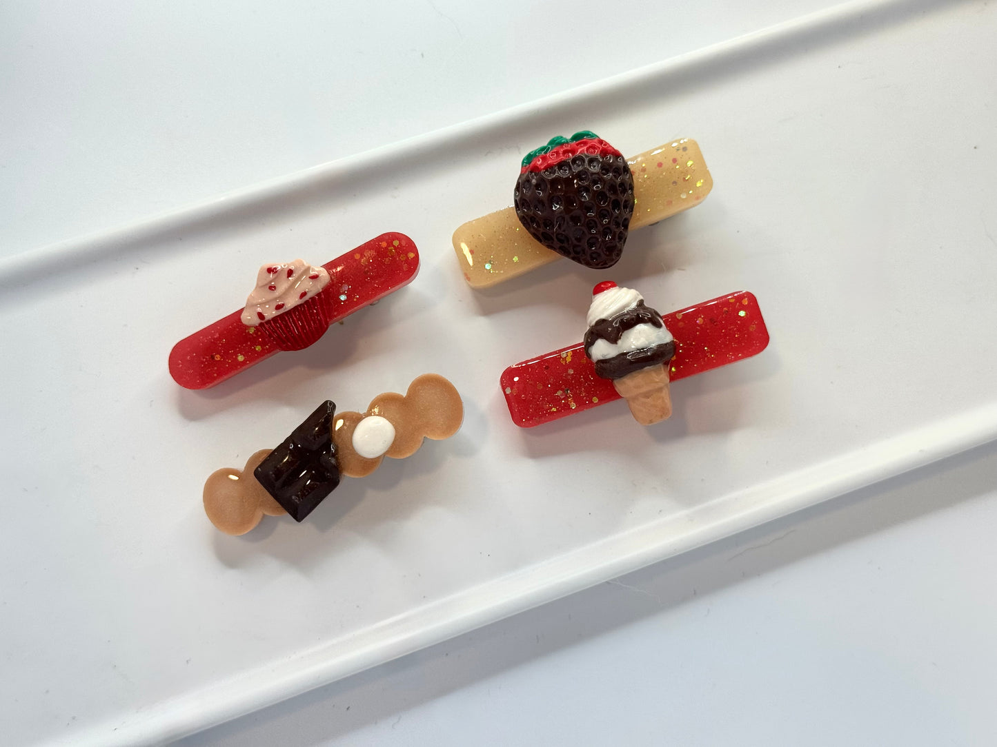 Dessert clips