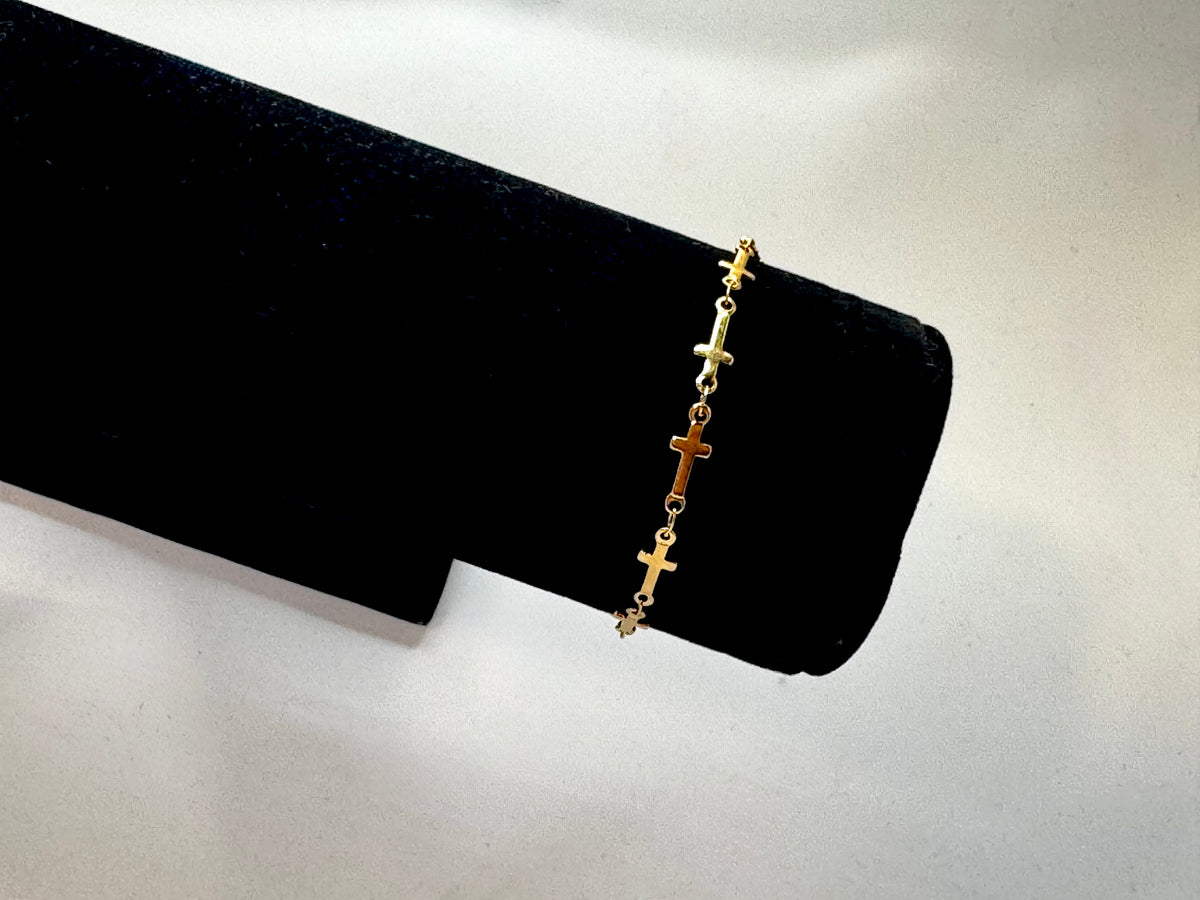 Adult stainless steel 8.5 inch gold cross bracelet with lobster clasp