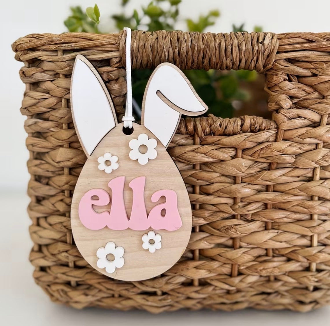 Customizable egg tags