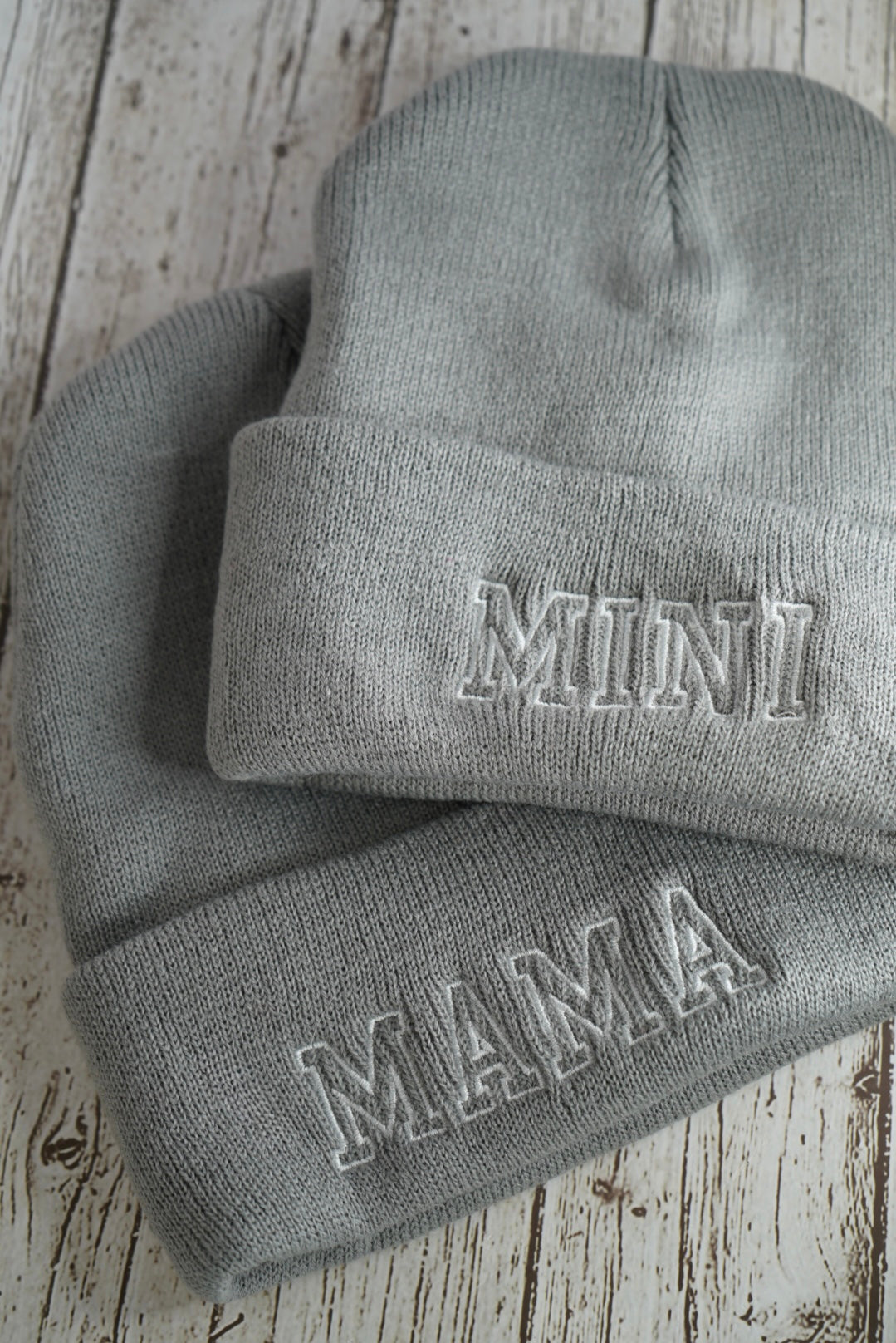 “MAMA” + “MINI” acrylic grey beanie set