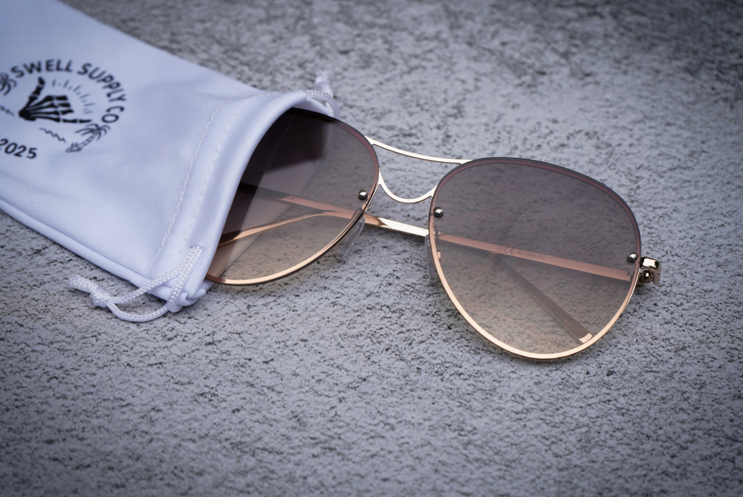 Adult oceanic aviators