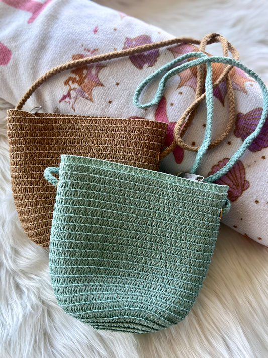 Kid’s straw crossbody bags