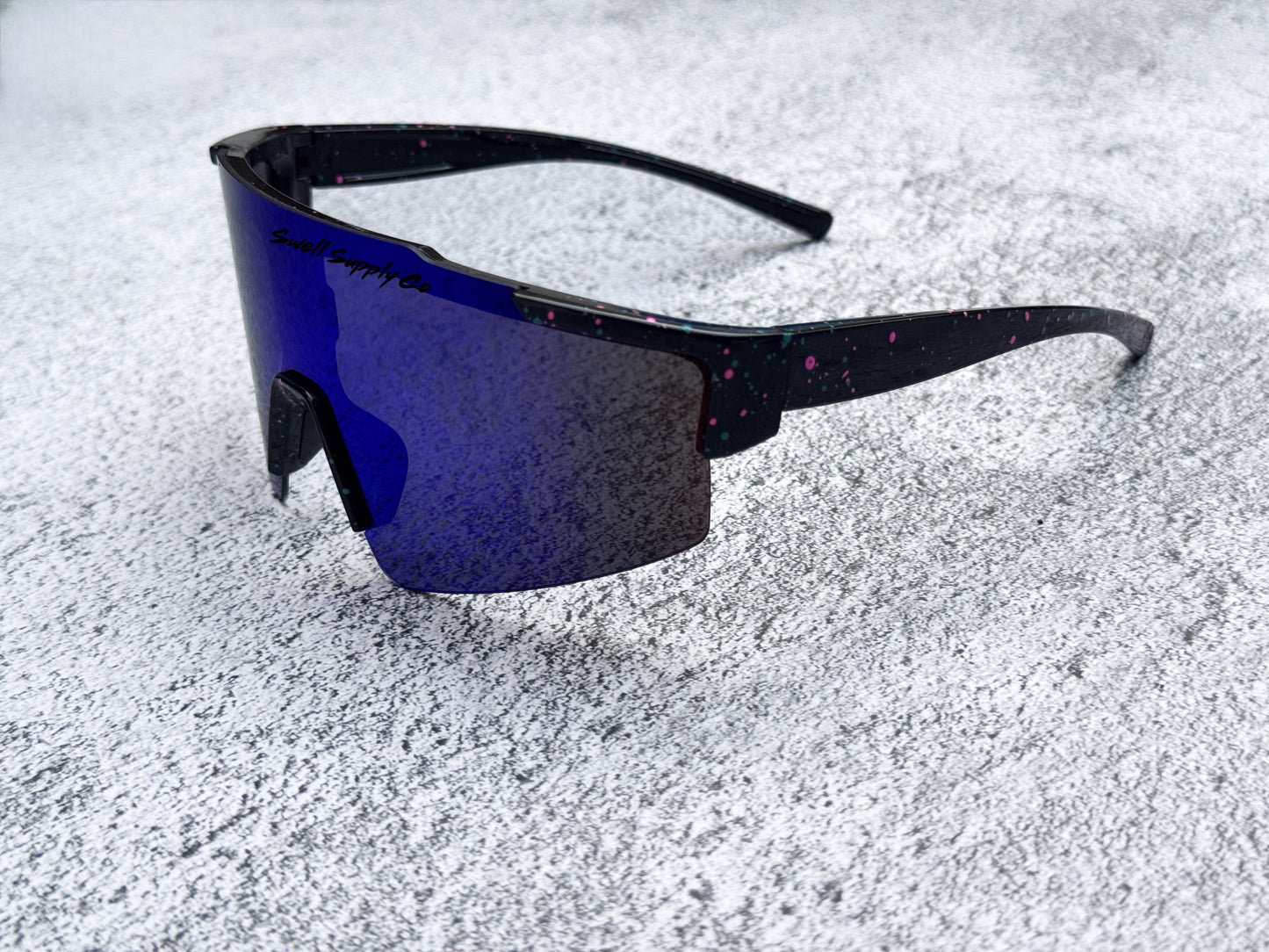 Adult black sports sunnies w/ pink & blue specks