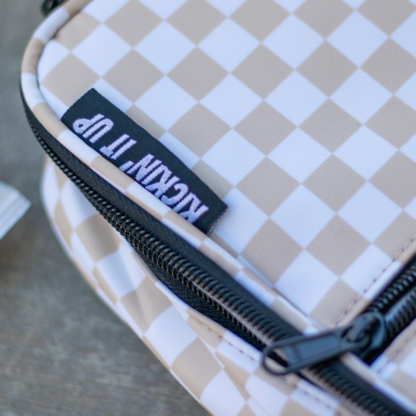 Kickin it up tan checkered lunch box RTS