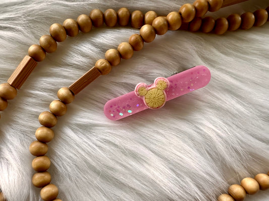Minnie Mouse lemon resin clip