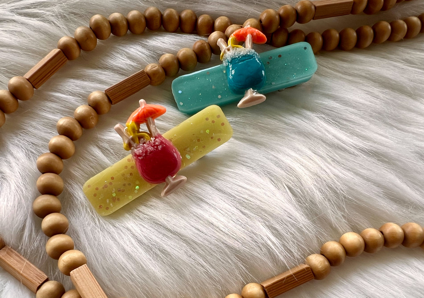 Tropical drink resin clips